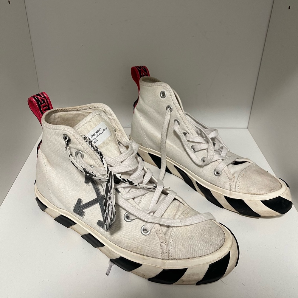 Men’s Off-white shoes